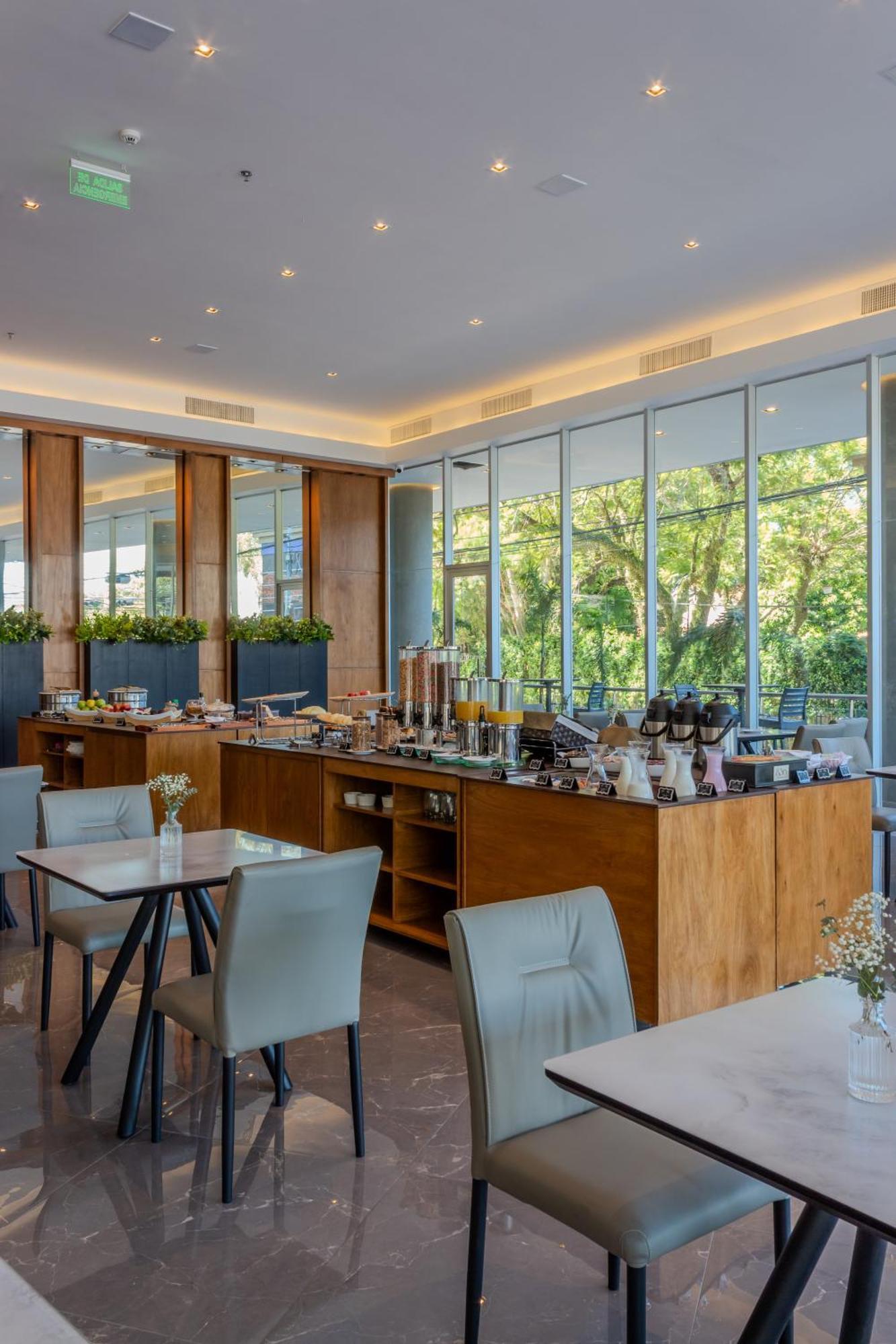 فندق Tryp By Wyndham أسونسيون المظهر الخارجي الصورة