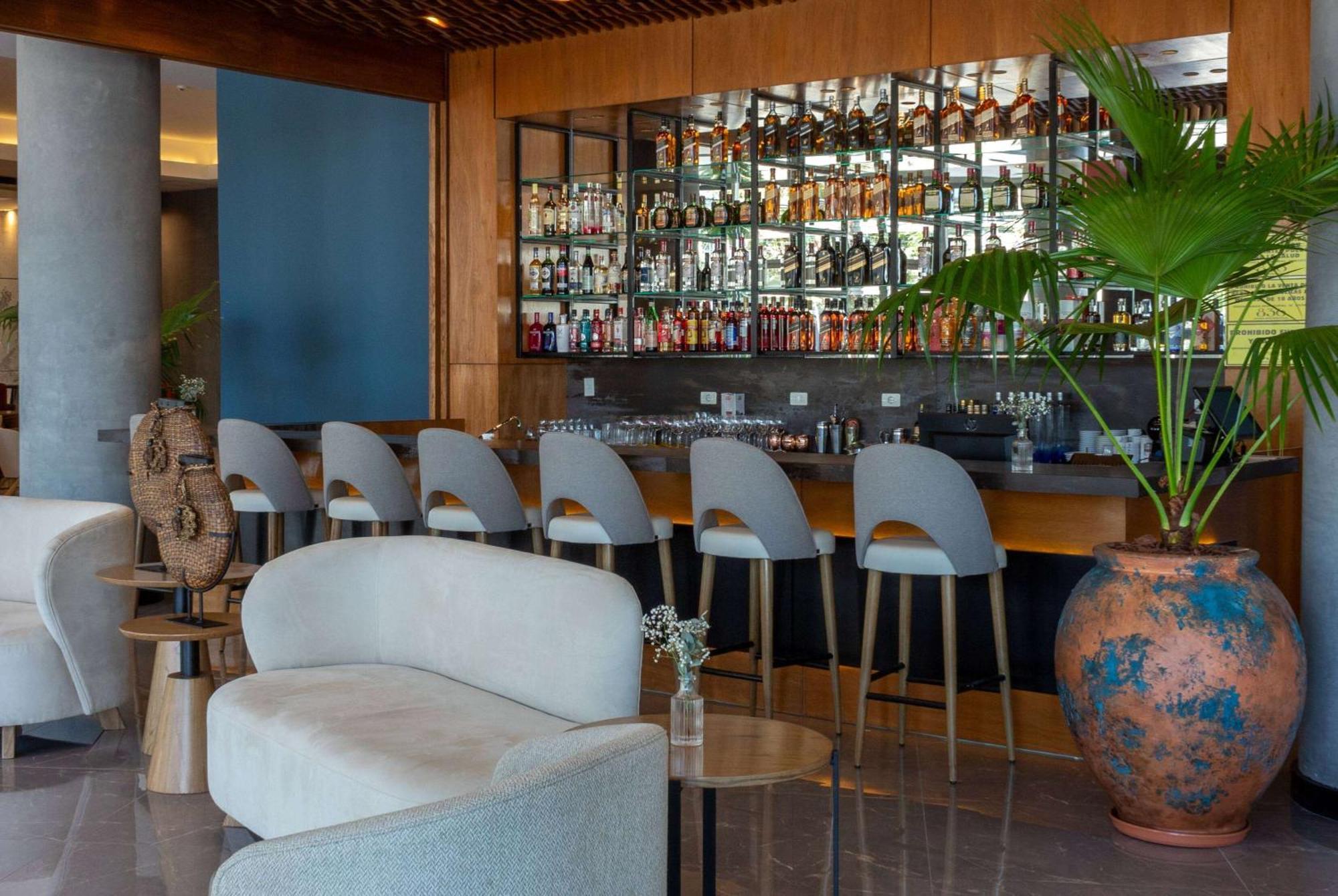فندق Tryp By Wyndham أسونسيون المظهر الخارجي الصورة
