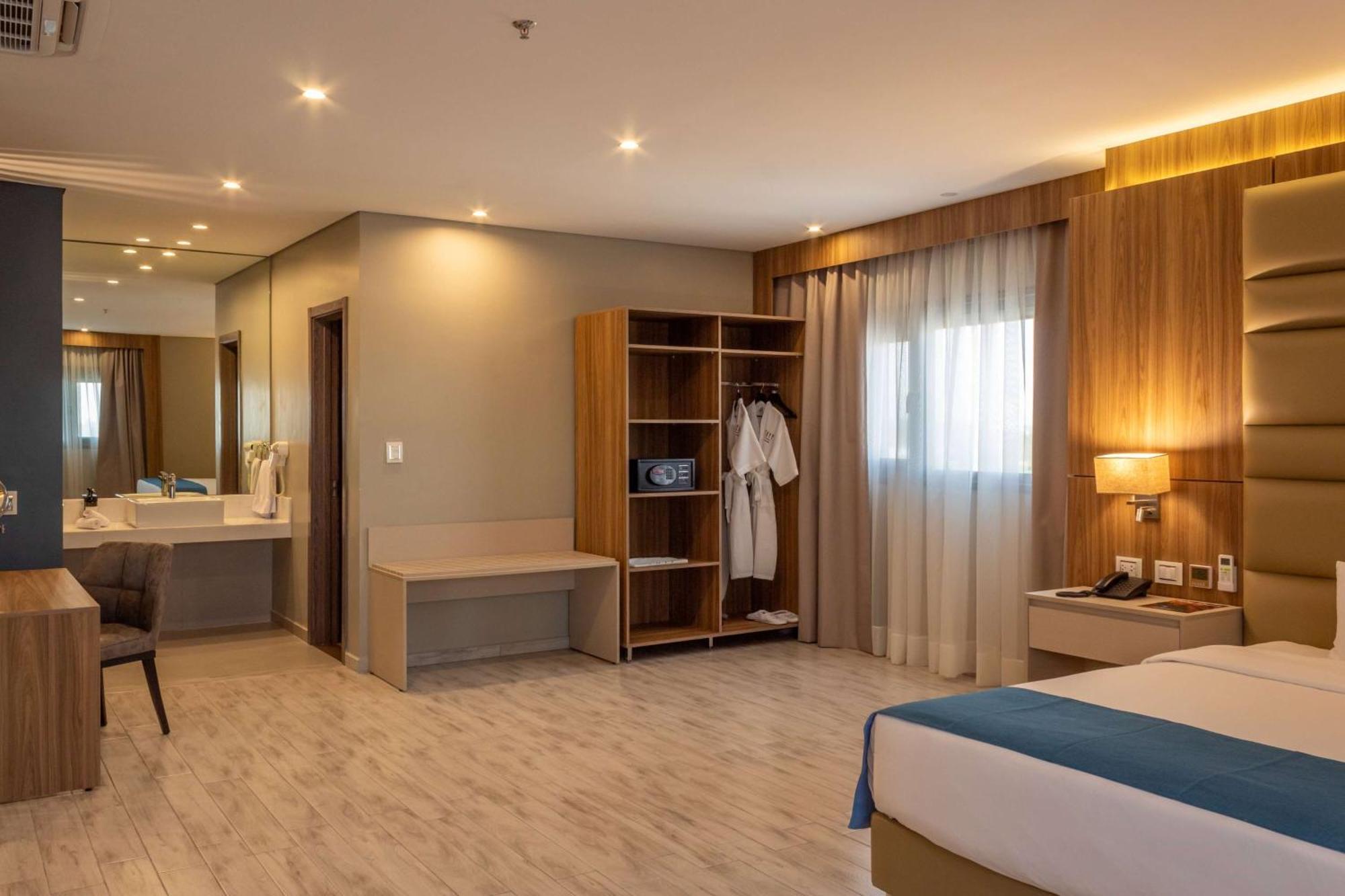 فندق Tryp By Wyndham أسونسيون المظهر الخارجي الصورة